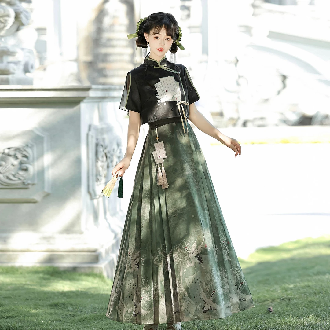 锦慕草药学国风日常改良汉元素绿色新中式上衣马面裙套装