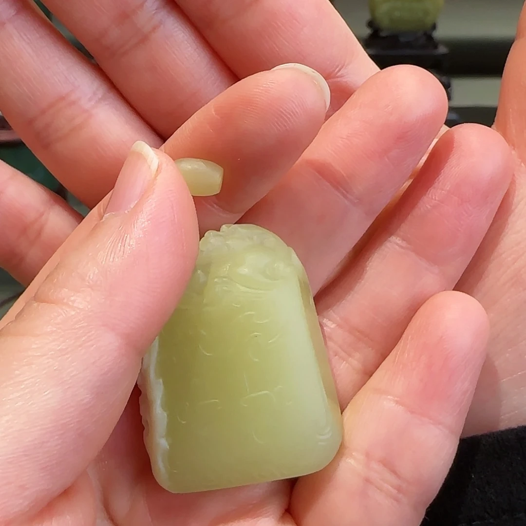 【闪购商品】未镶嵌和田玉挂件白***晓