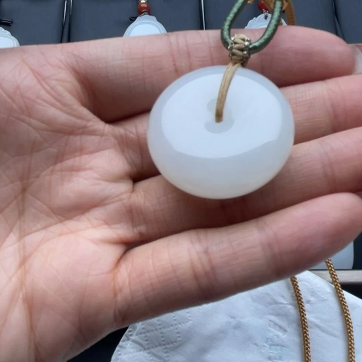 和田玉未镶嵌颈饰多样性发货