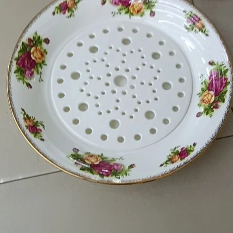 当***人玫瑰手工拍金大圆饺子盘一个