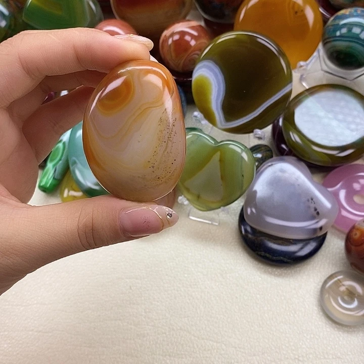 未镶嵌玛瑙/玉髓珠宝奇石