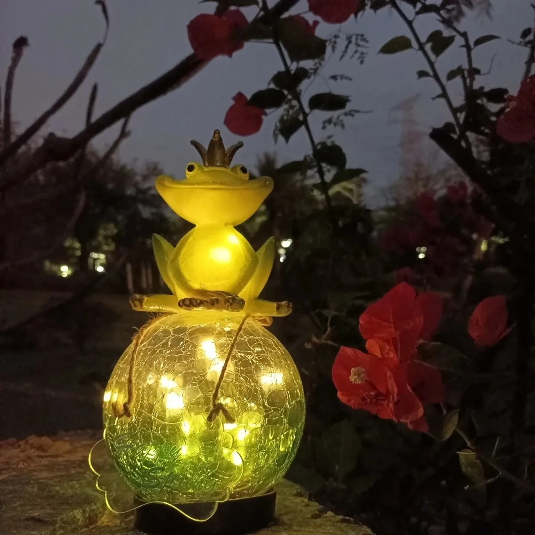 太阳能创意青蛙户外摆件花园动物造景景观阳台庭院布置装饰树脂