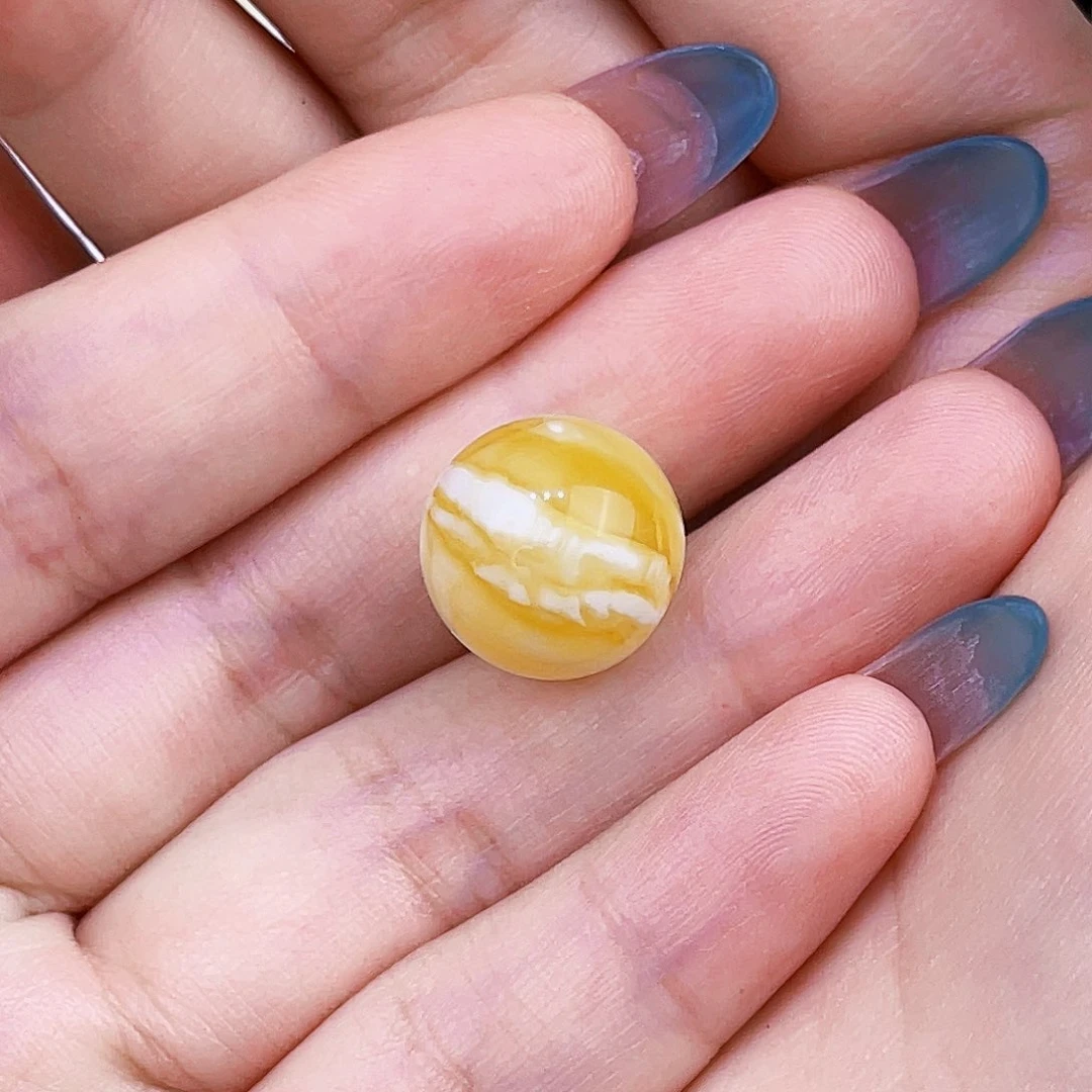 未镶嵌琥珀珠宝奇石