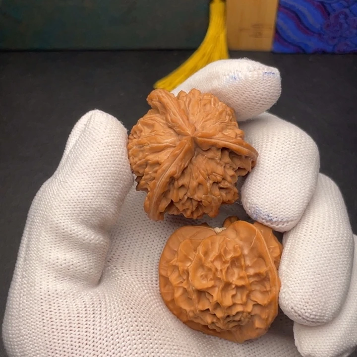 文玩核桃吊坠盘山