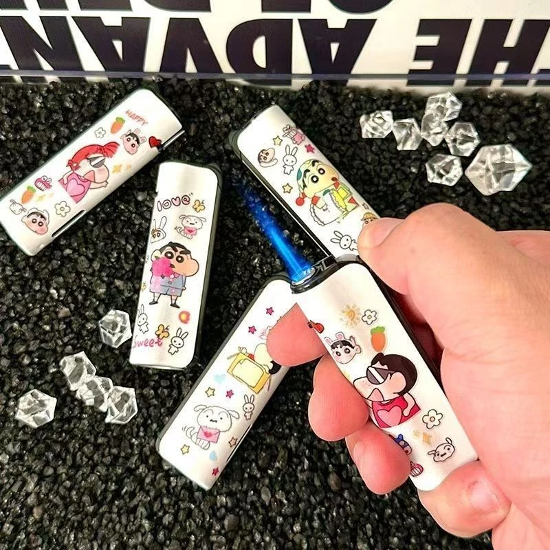 【来鸭】可爱高颜值卡通蜡笔小新蓝焰防风直冲打火机创意网红爆款