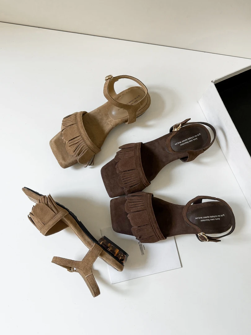 5408/高货踩屎感度假风流苏系列~低跟版露趾凉鞋