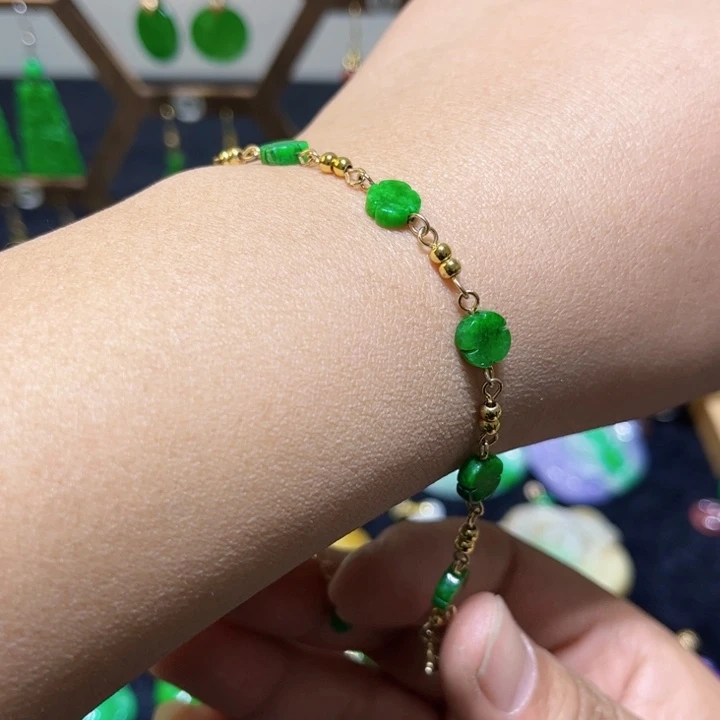 翡翠颈饰未镶嵌手链