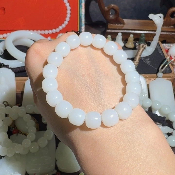 霖***宝和田玉未镶嵌手链