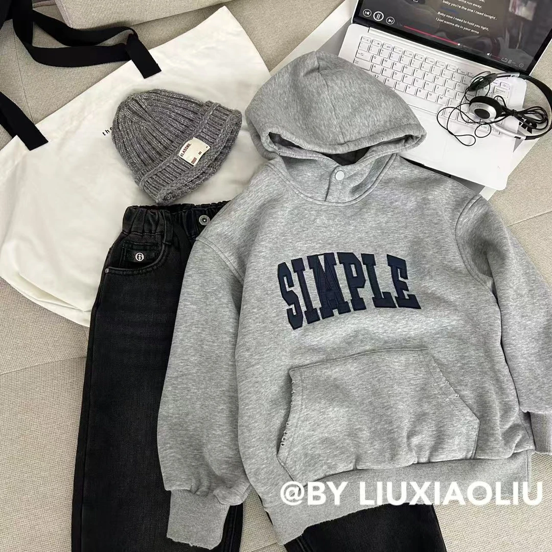 杭州六小六正版BY LIUXIAOLIU秋冬季儿童加绒连帽卫衣17611
