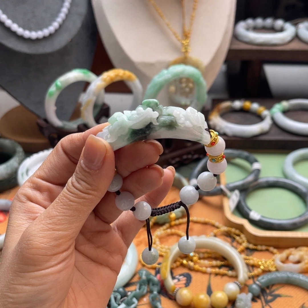 S***e翡翠未镶嵌手链手链