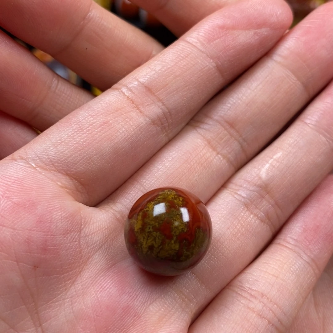 阳****玛瑙/玉髓圆珠未镶嵌战国红圆珠