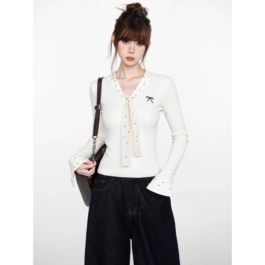 白色波点polo领正肩长袖t恤女秋季设计感修身短款内搭打底衫上衣