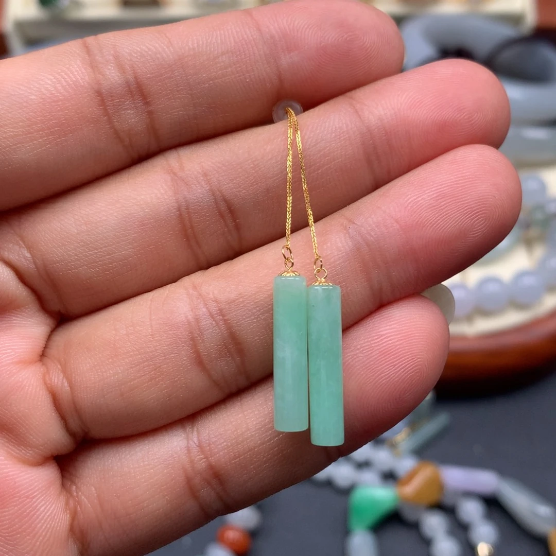 18K金镶嵌翡翠耳饰无事柱