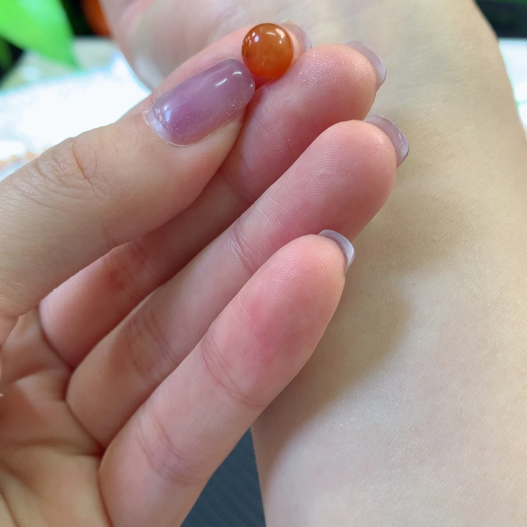 翡翠手串未镶嵌珠子