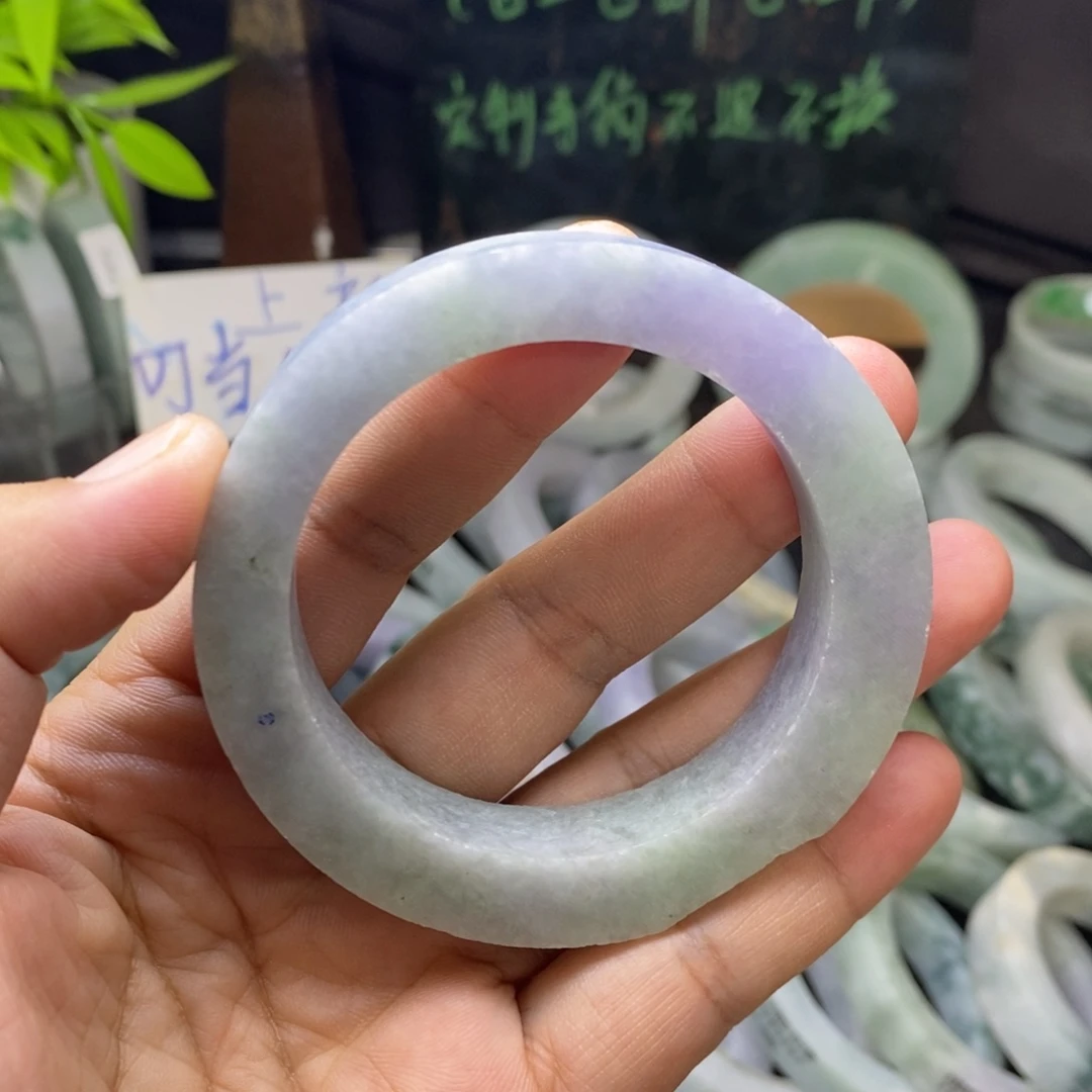 未镶嵌手镯定制翡翠