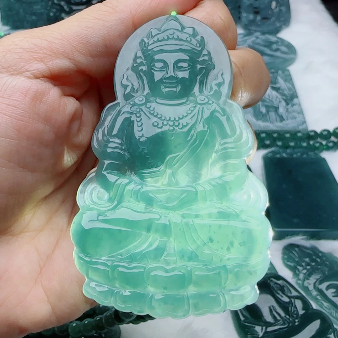 马***马翡翠未镶嵌颈饰多样性发货天然的A货翡翠