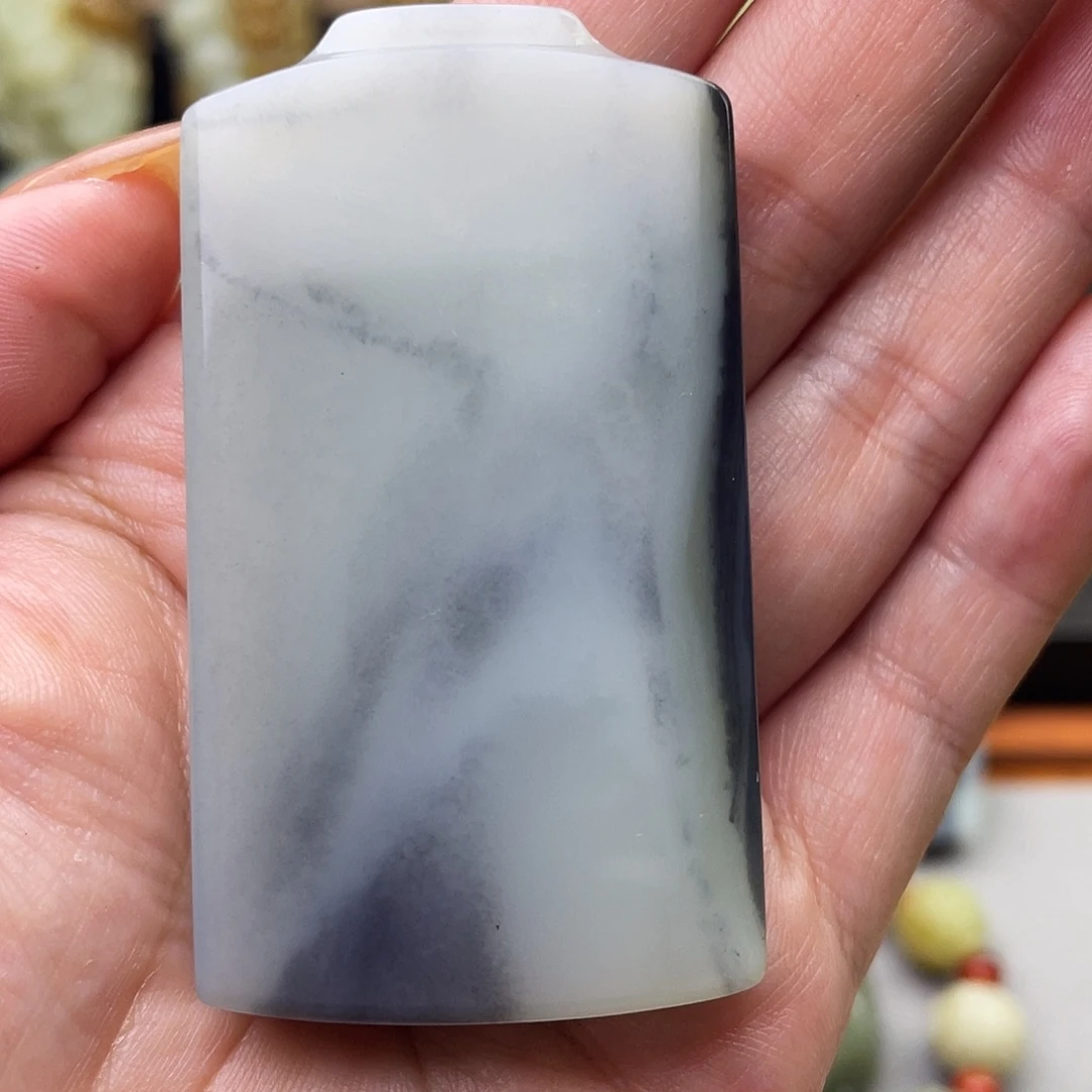 平***乐和田玉未镶嵌颈饰