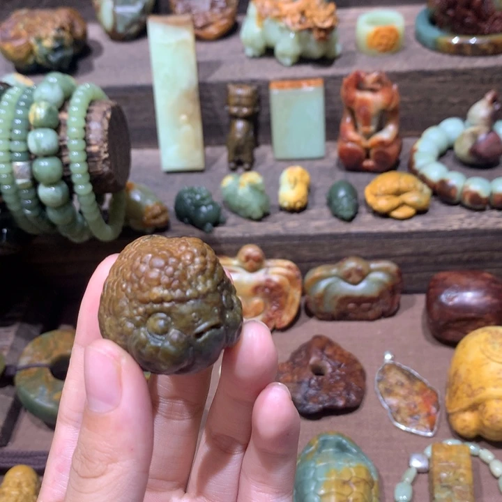 岫岩河磨玉（透闪石质玉）未镶嵌挂件