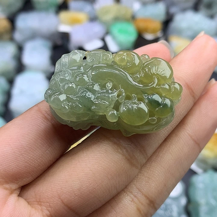 翡翠未镶嵌颈饰天然缅甸翡翠