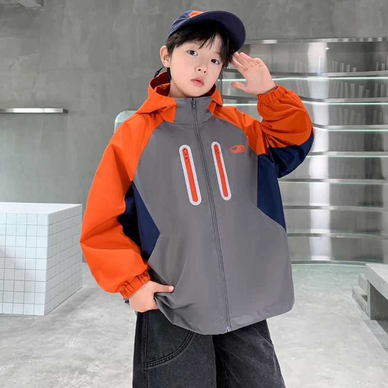 男童外套2025新款冲锋衣秋装中大童儿童秋季连帽风衣春秋款上衣潮
