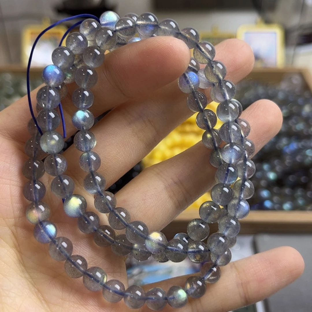 拉长石未镶嵌手链矿坑