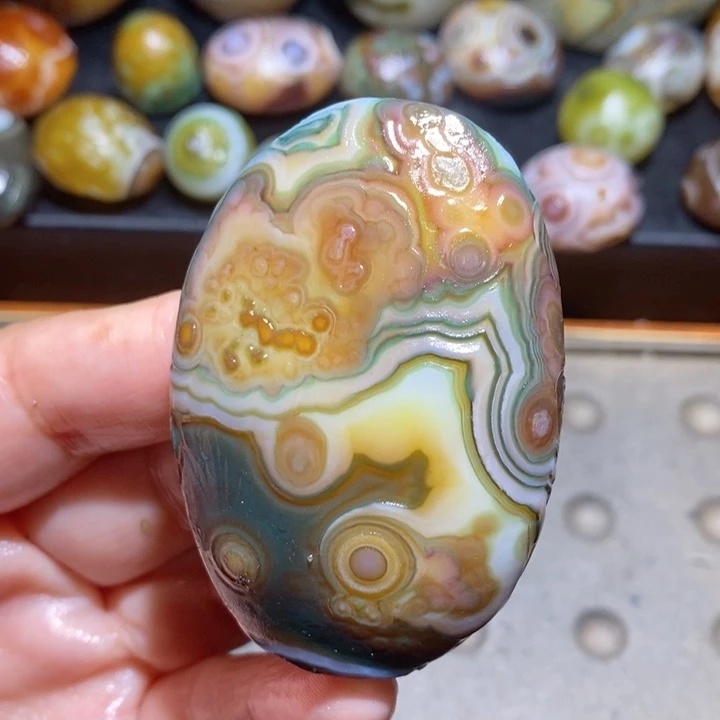 未镶嵌玛瑙/玉髓珠宝半成品7