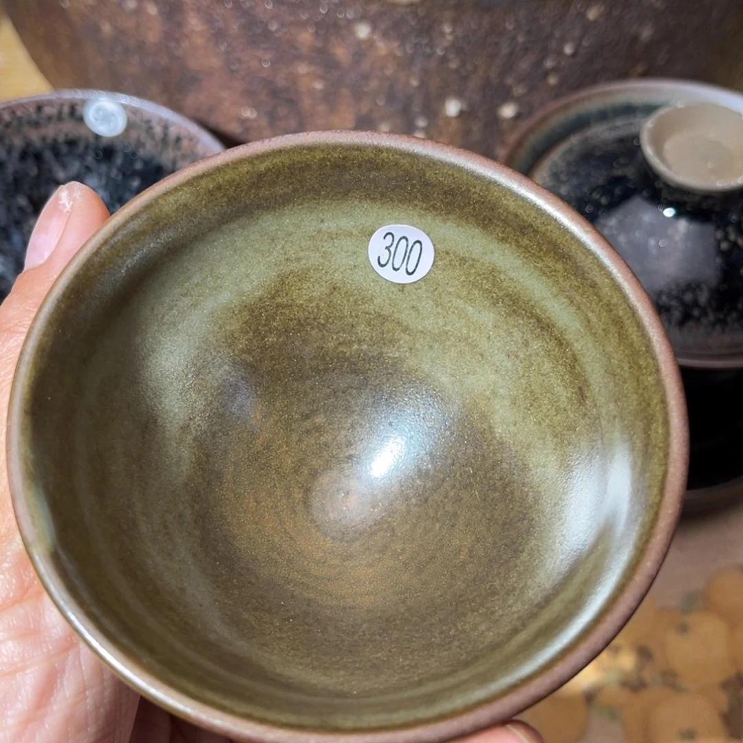 茶盏义兴龙窑坚持真柴烧