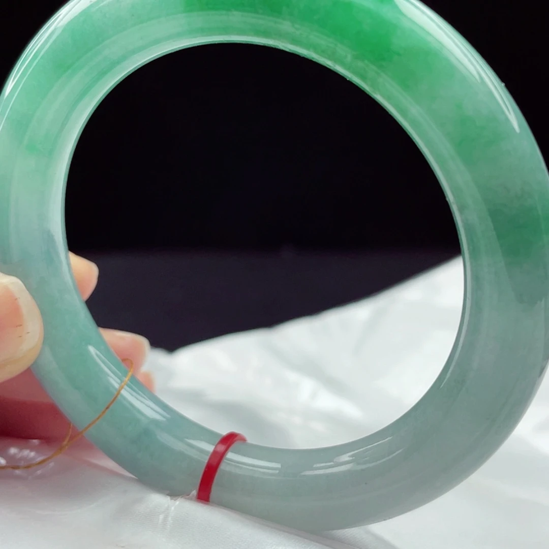 【闪购商品】未镶嵌手镯翡翠57胖圆181