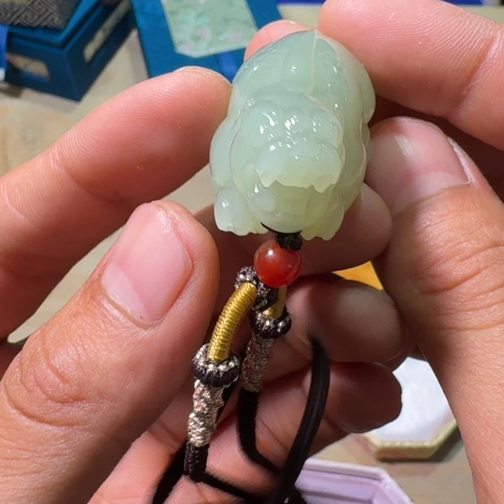 未镶嵌和田玉（糖玉）挂件