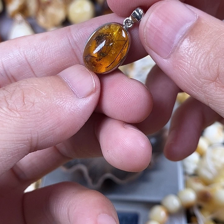 裸石琥珀未镶嵌我