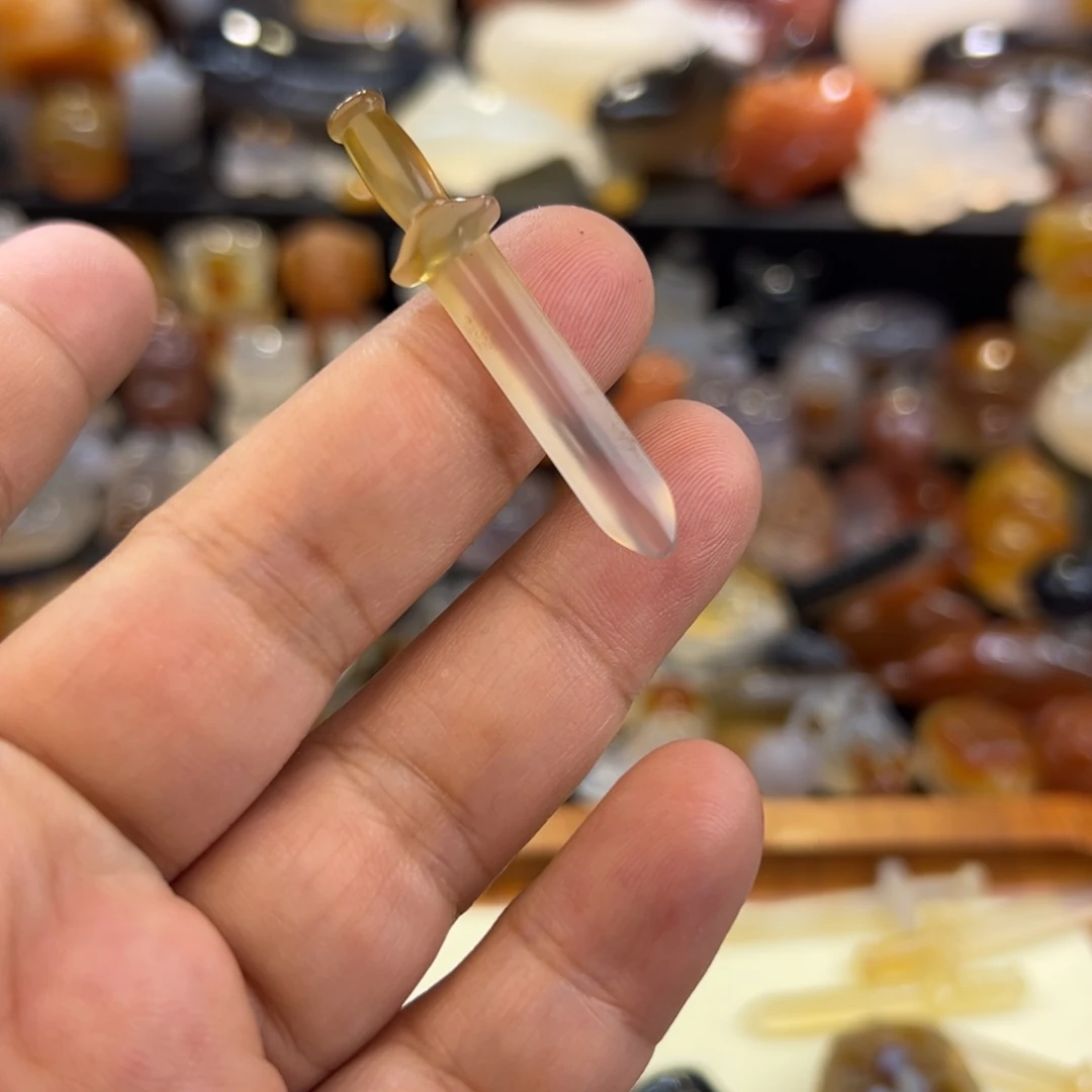 未镶嵌手玩摆件挂件定制玛瑙小宝剑