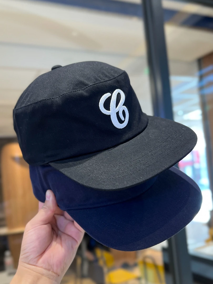 鸭舌帽平顶春季平檐刺绣秋季棒球帽男士黑白帽子黑色帽子男款冬季