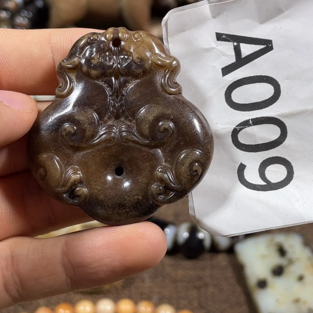 和田玉未镶嵌吊坠(不含链)