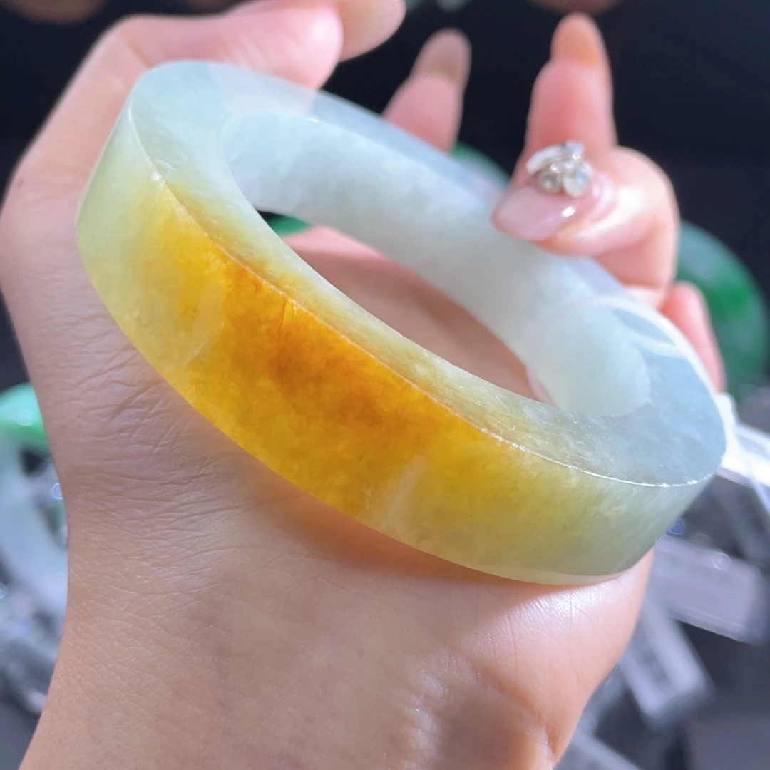 未镶嵌（手镯）定制翡翠