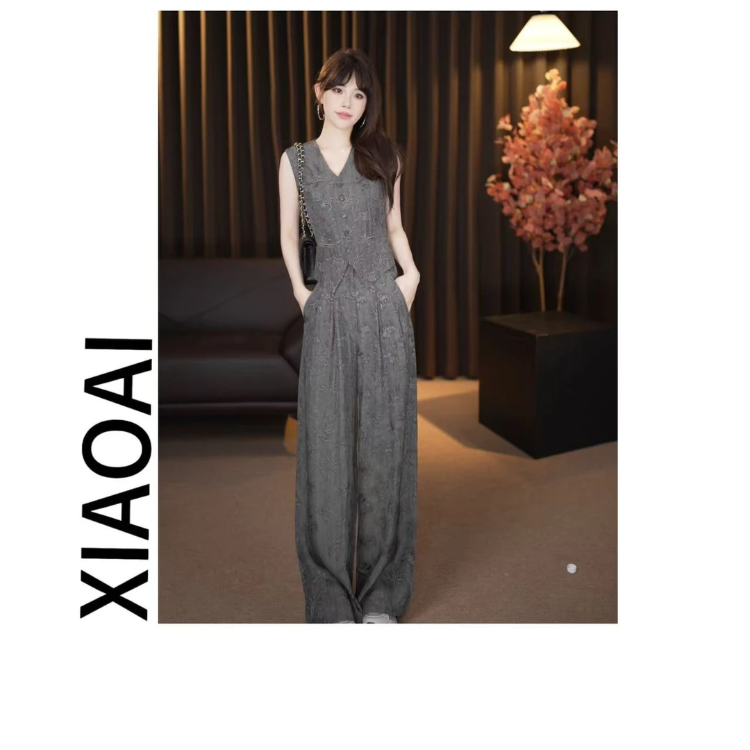 小艾2025初夏新款高级气质显瘦刺绣套装女F057