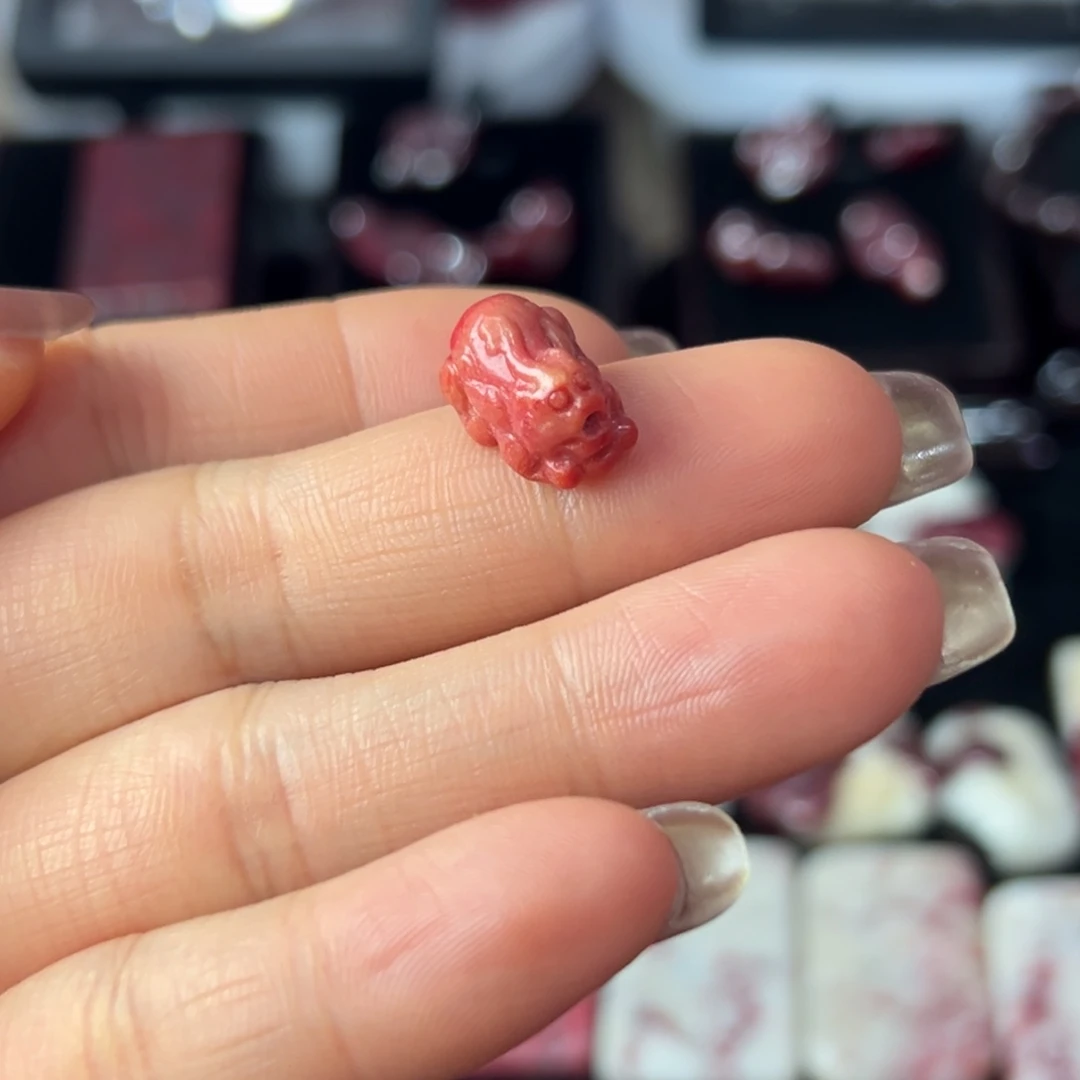 天然辰砂原石雕刻