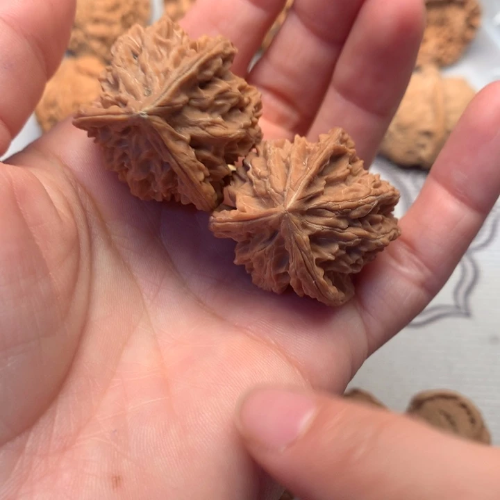 把件文玩核桃盘山三棱34