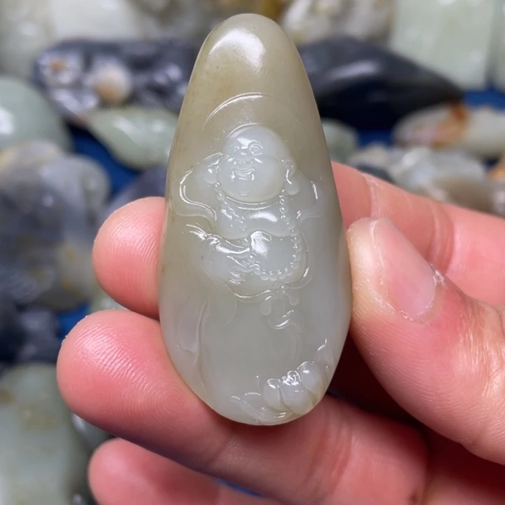 颈饰未镶嵌和田玉