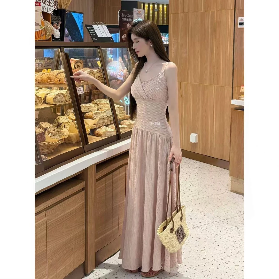 【轻氧布蕾】温婉可人 气质温柔氛围感V领显瘦高腰吊带连衣长裙A387