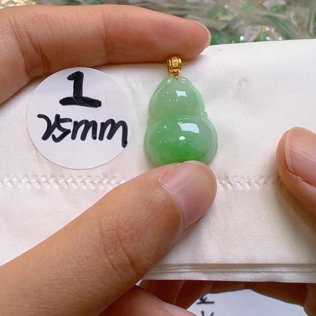 吊坠(不含链)18K金镶嵌翡翠