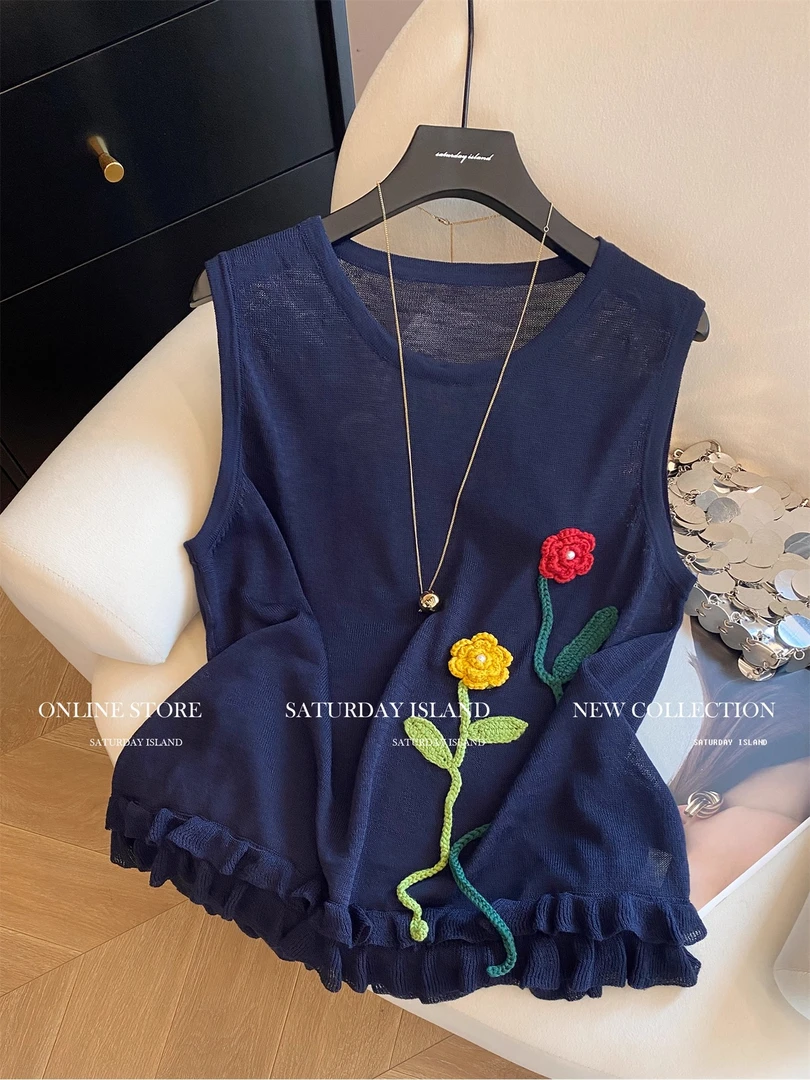 蓝色刺绣立体花朵无袖圆领针织背心女2025夏季设计感独特绝美上衣