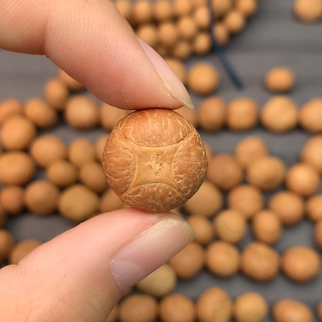 知***日吊坠凤眼菩提麒麟19尺寸，非质量问题打孔不退
