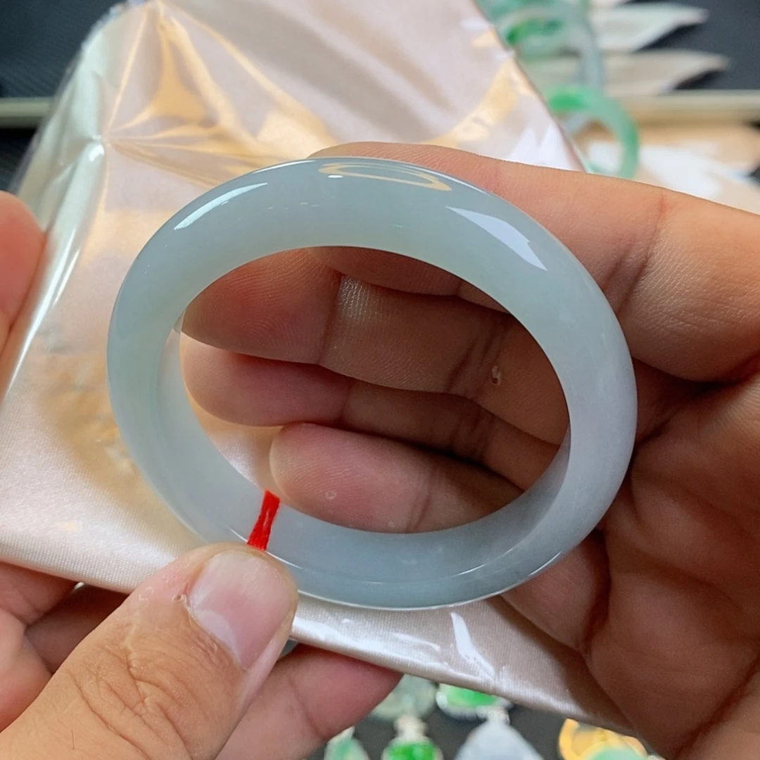 【闪购商品】未镶嵌手镯翡翠