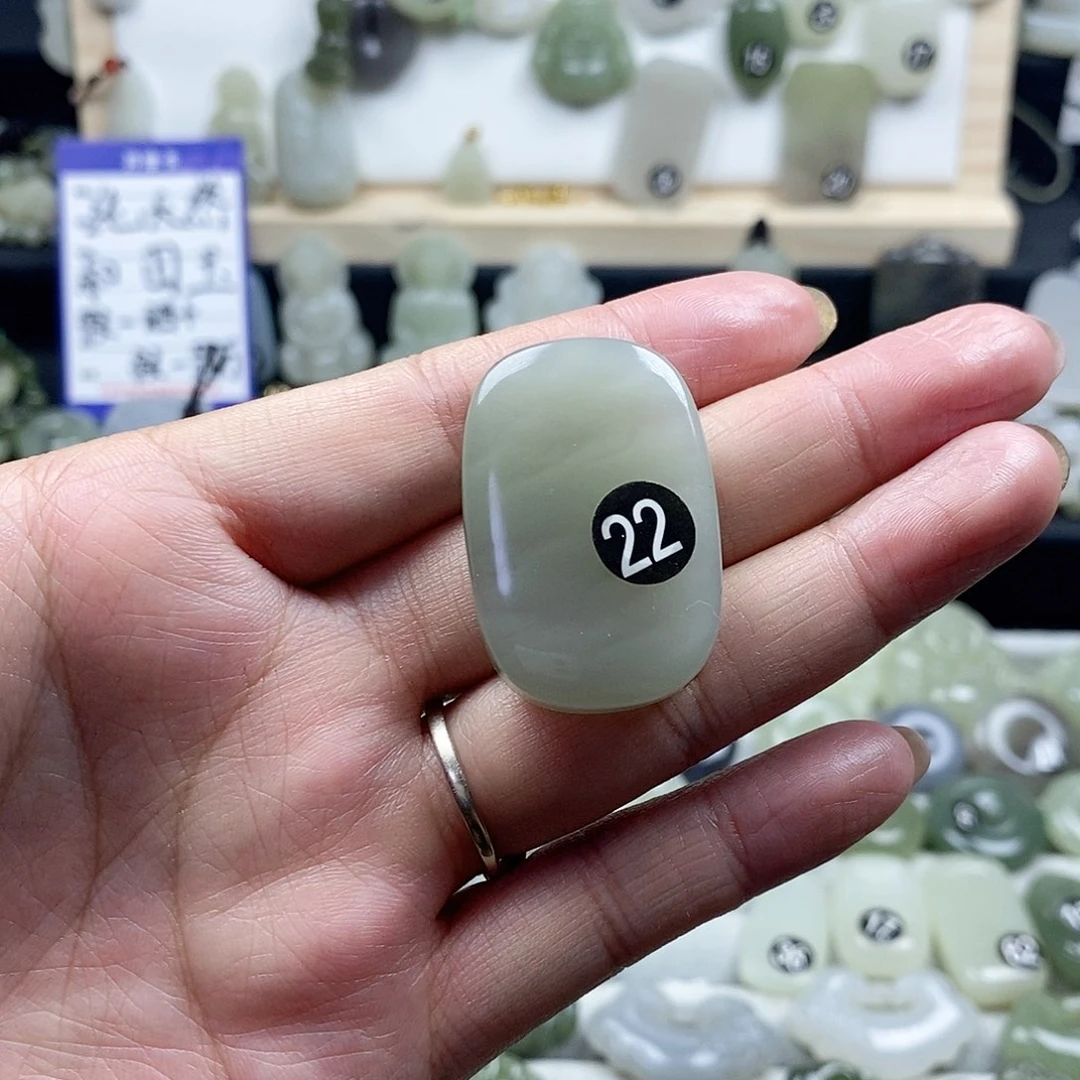 和田玉未镶嵌颈饰平安无事牌3000