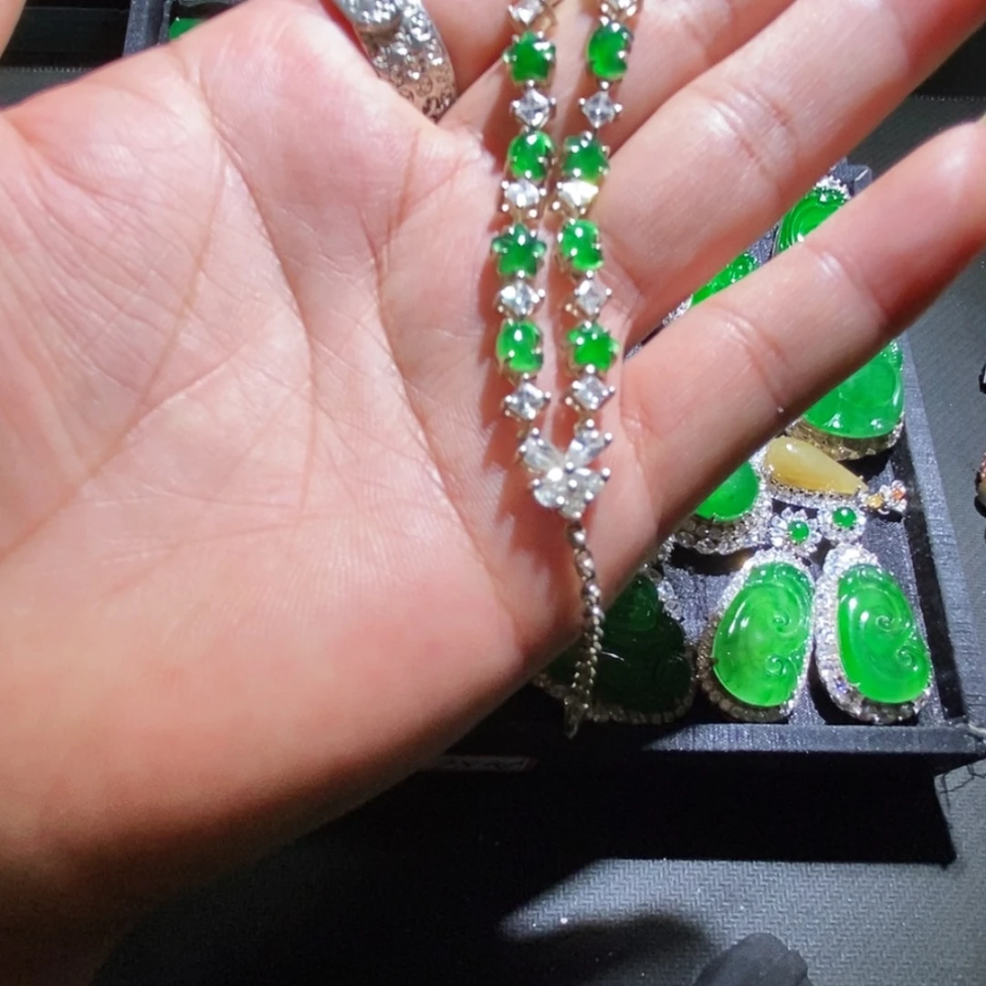 翡翠未镶嵌手链A货翡翠26