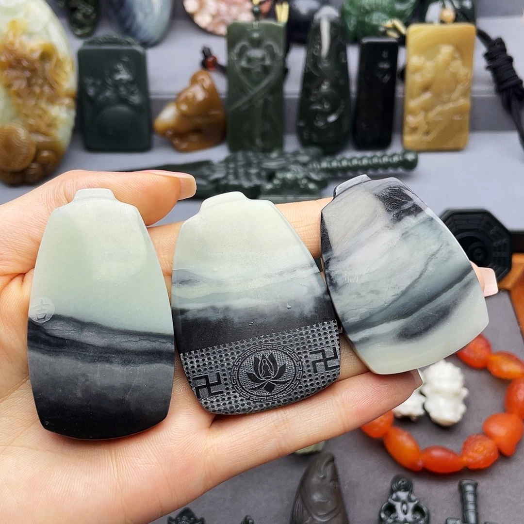 寒***江和田玉未镶嵌颈饰