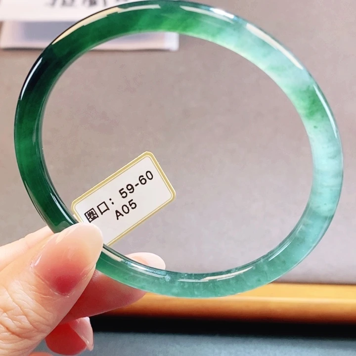 翡翠未镶嵌手镯翡翠手镯8