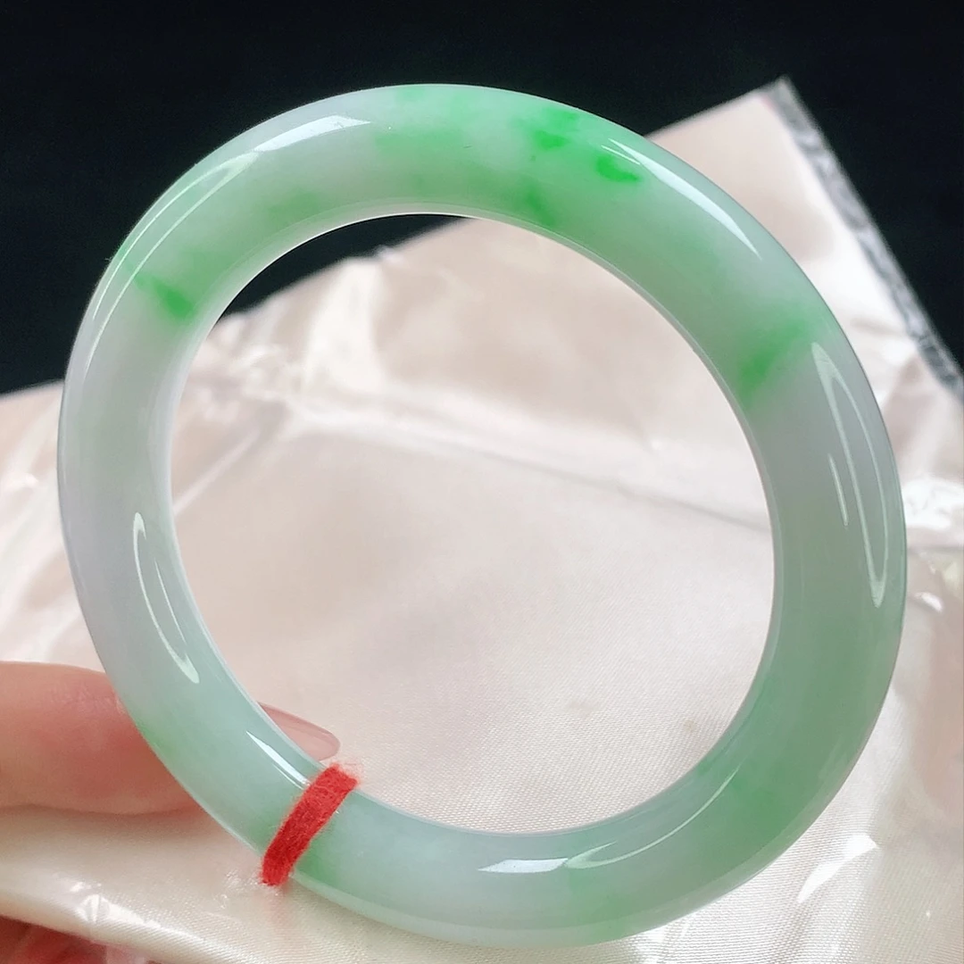 未镶嵌手镯翡翠687