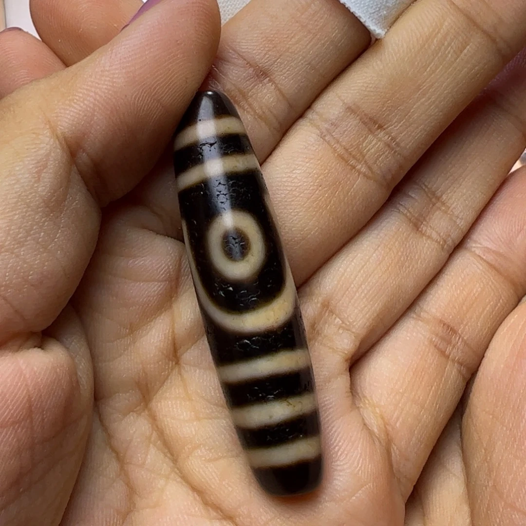 不***溢玛瑙/玉髓（覆膜）未镶嵌颈饰