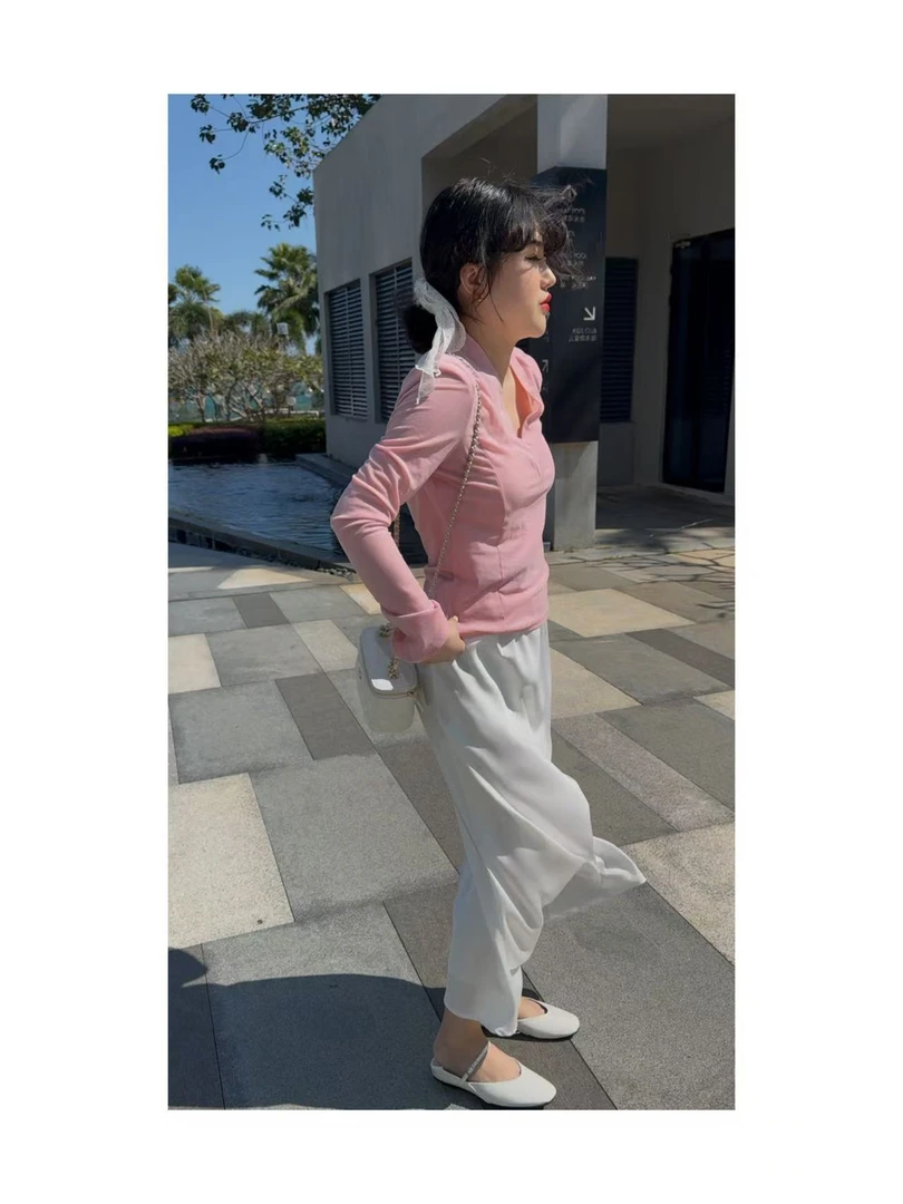 8020#春款丝薄丝绒V领上衣